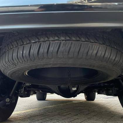 TOYOTA HILUX SW4 2.8 D-4D TURBO DIESEL SRX 7L 4X4 AUTOMÁTICO